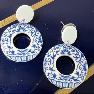 💛 4 for $20 💛 Blue and White Chinoisserie Acrylic Drop Earrings